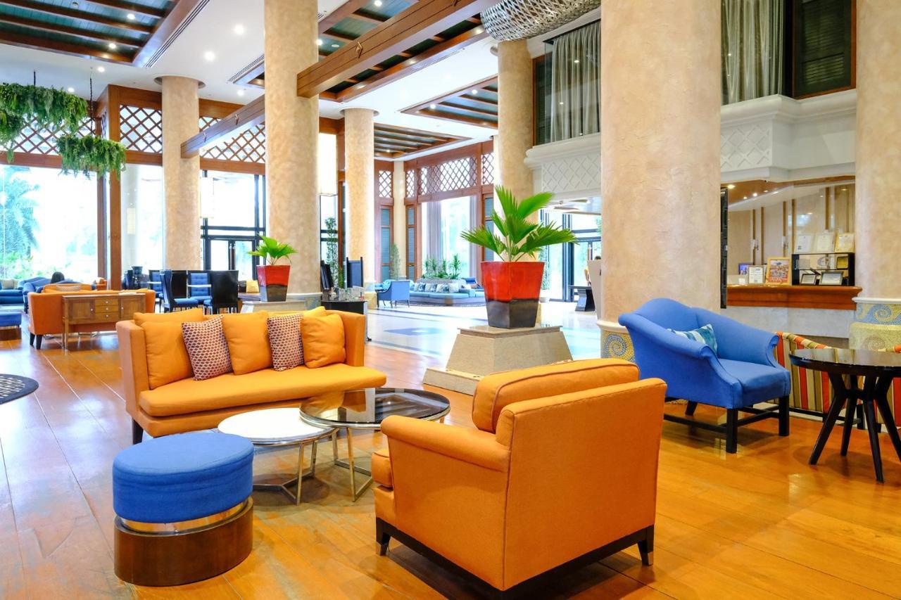 Long Beach Garden Hotel & Pavilions Pattaya Bagian luar foto