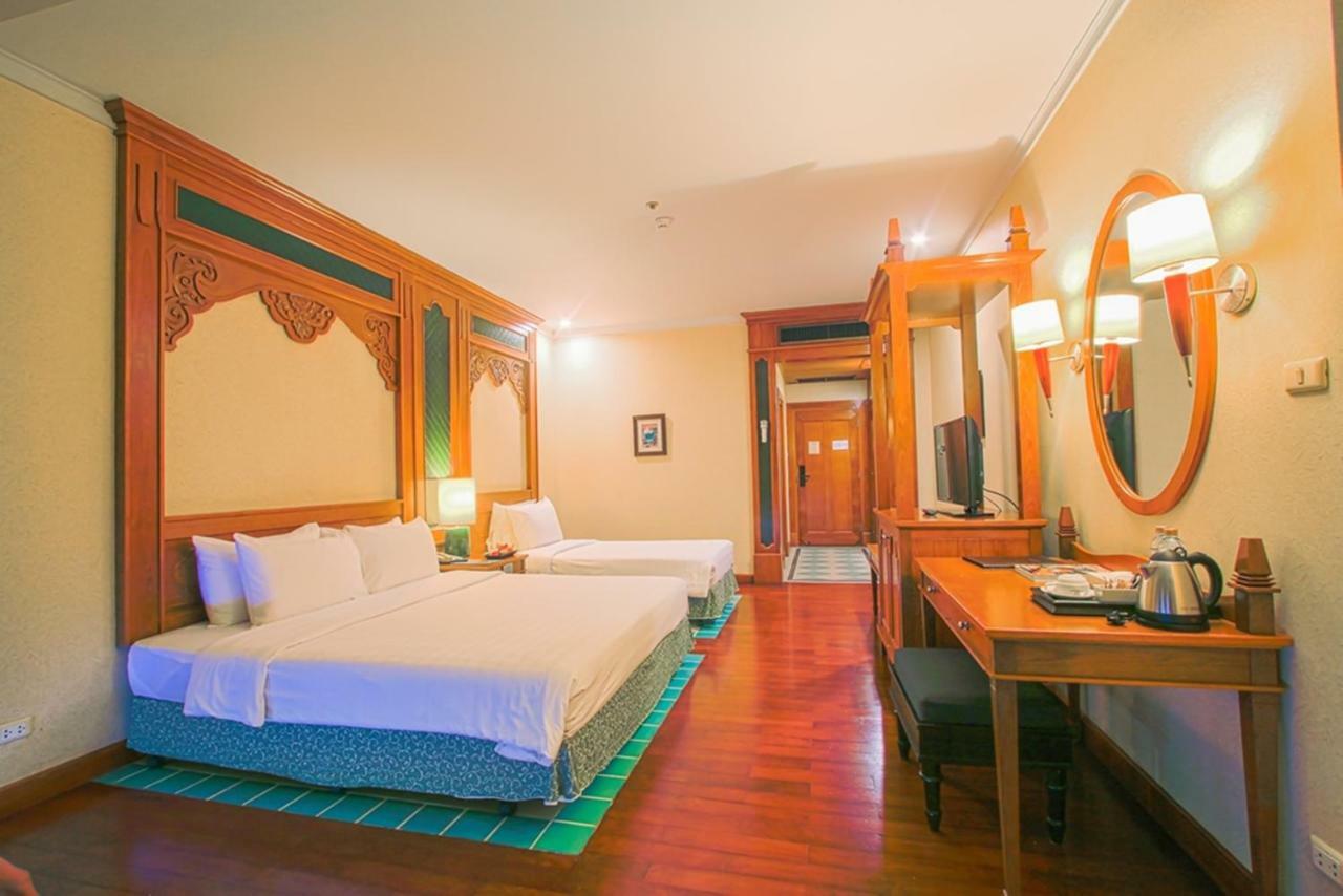 Long Beach Garden Hotel & Pavilions Pattaya Bagian luar foto