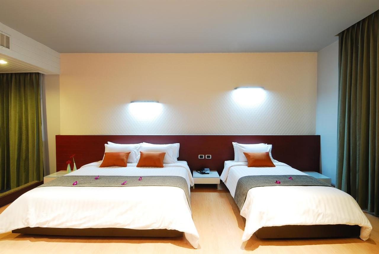 Long Beach Garden Hotel & Pavilions Pattaya Bagian luar foto
